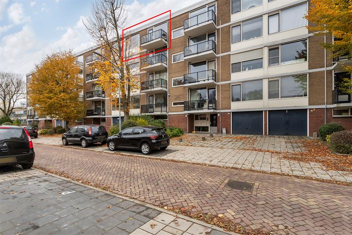 Van Karnebeekstraat 111, 3317KW Dordrecht