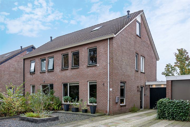 Burgemeester Selhorststraat 60, 8401PA Gorredijk