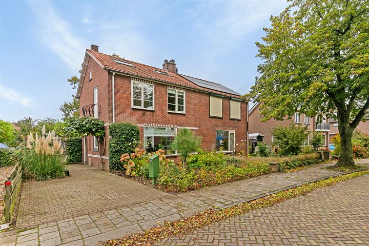 Kerkstraat 5, 6671AN Zetten