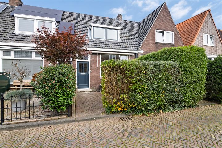 van der Helststraat 6, 8932JV Leeuwarden