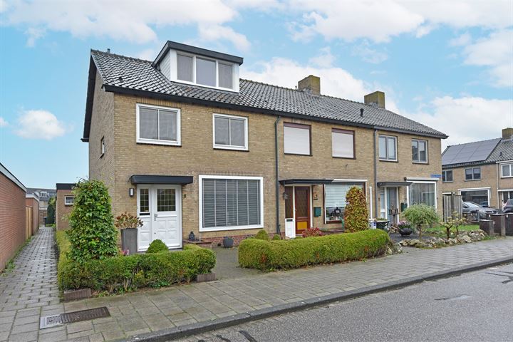 Schout Clantstraat 6, 2441AP Nieuwveen