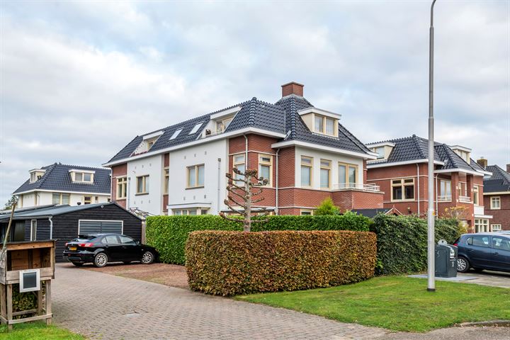 Prinses Beatrixstraat 64, 4024HN Eck en Wiel