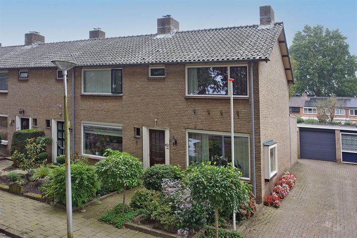 Kaufmannstraat 12, 7622KK Borne