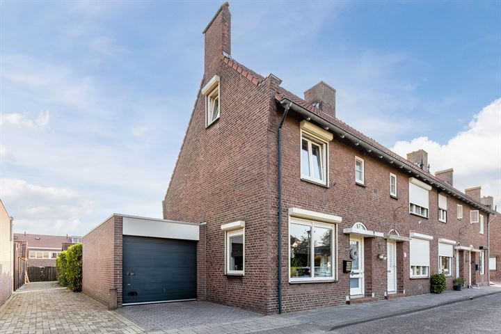 Noordzeedijk 27, 4754AE Stampersgat