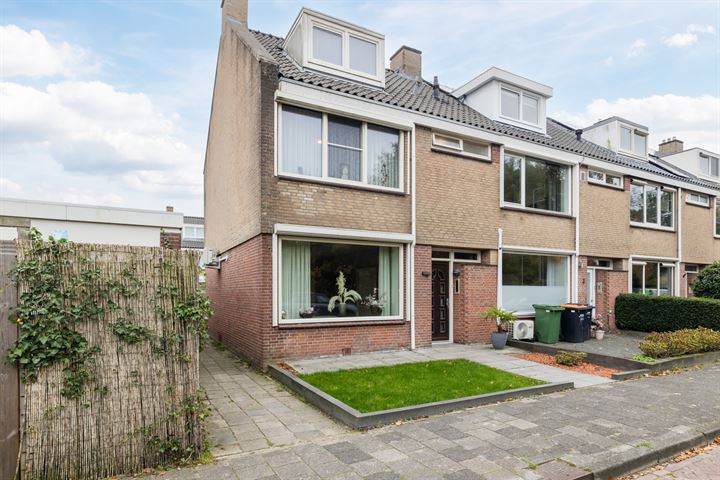 Ruysdaelstraat 1, 7901GB Hoogeveen