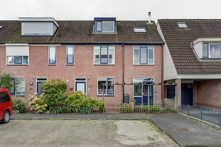 Dokter A. Booijstraat 23, 4245LA Leerbroek