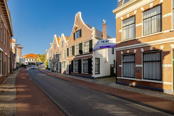 Zijlweg 9, 2051BA Overveen