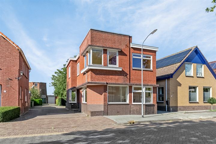 W.H. Bosgrastraat 109, 9665PH Oude Pekela