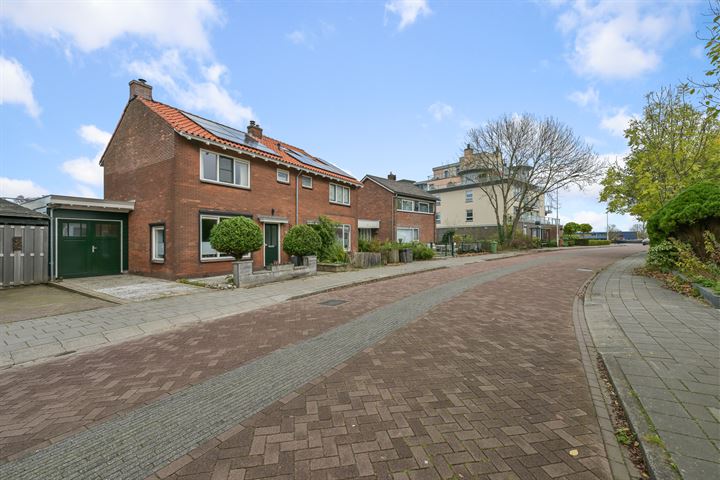 Kerkstraat 8, 1521JN Wormerveer