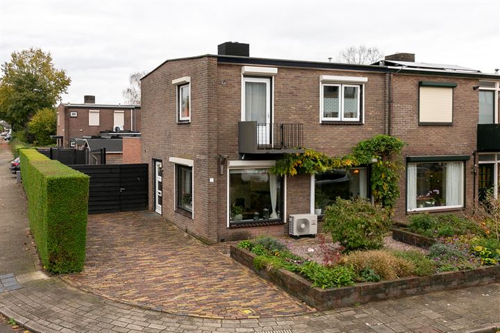 Dovenetelstraat 1, 6991VS Rheden