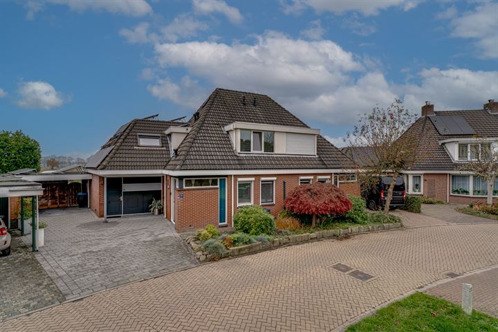 Roodwilligen 27, 6903TA Zevenaar