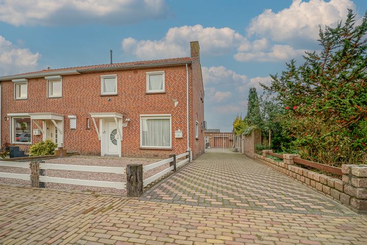 Rugstraat 40, 4711CT St. Willebrord