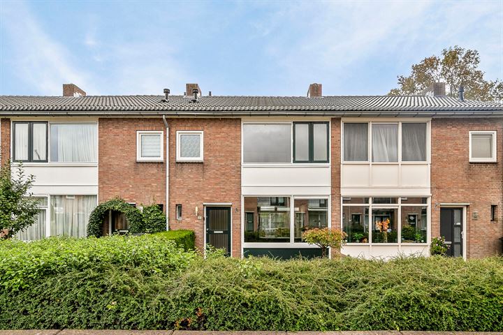 Kamperfoeliestraat 12, 2153BG Nieuw-Vennep