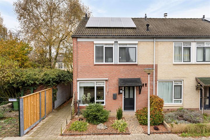 Paulus Potterstraat 16, 7482ZC Haaksbergen