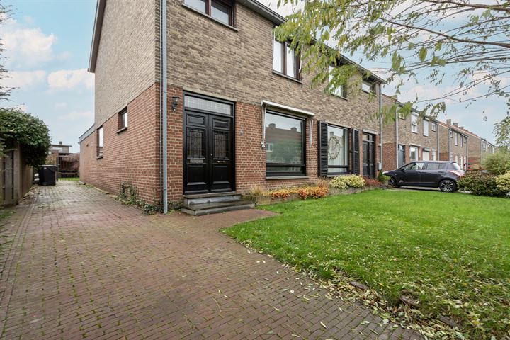 Pastoor Tijssenstraat 1, 6114GL Susteren