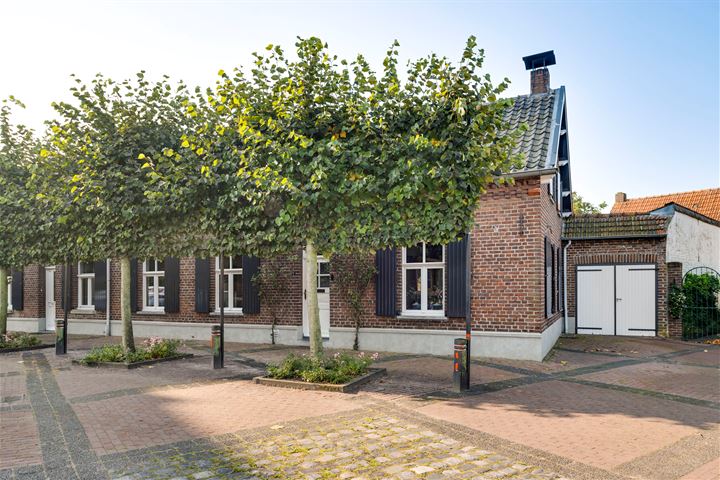 Kerkplein 5, 5995BA Kessel