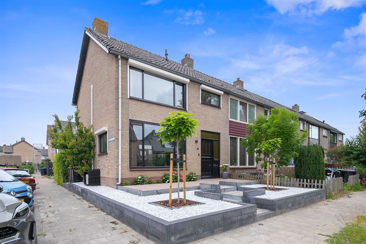 Mr J R Thorbeckestraat 10, 3214XR Zuidland