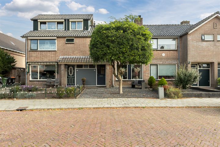 Pastoor van Haasterstraat 36, 1645SG Ursem