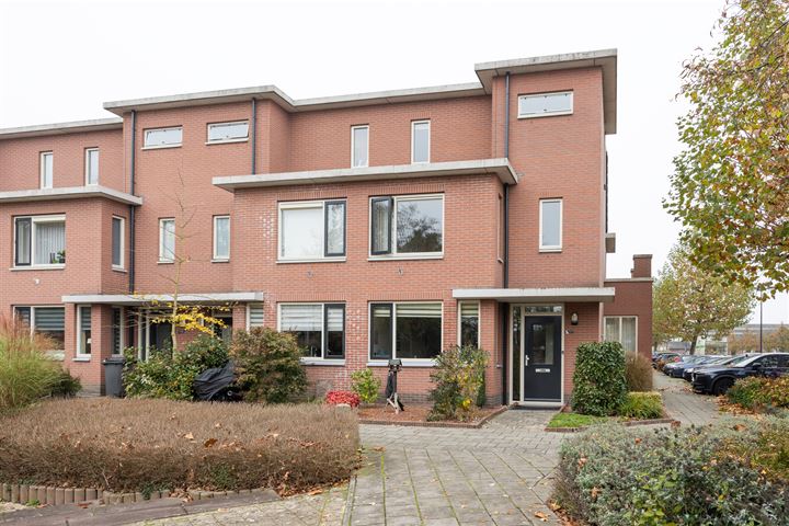 Mr.Eenhuisstraat 4, 7481LN Haaksbergen