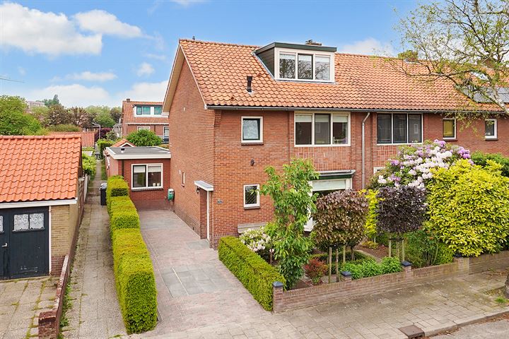 Van der Duyn van Maasdamstraat 24, 1215HT Hilversum