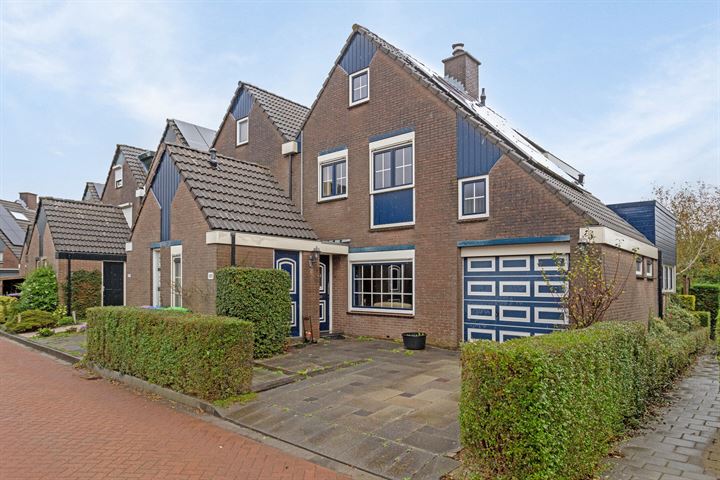 Jhr Mr A F de Savornin Lohmanstraat 123, 3214XA Zuidland