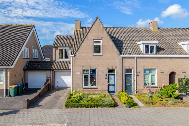 Hoofdstraat 111, 4765CC Zevenbergschen Hoek