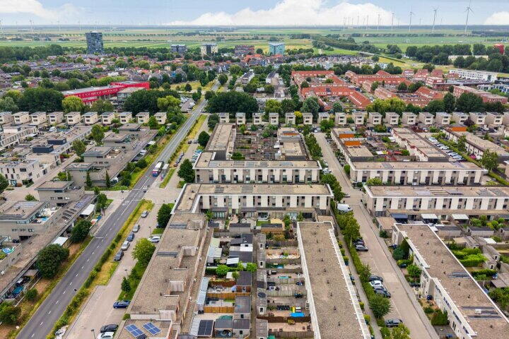 Foto 55 – Azorenweg 87, Almere
