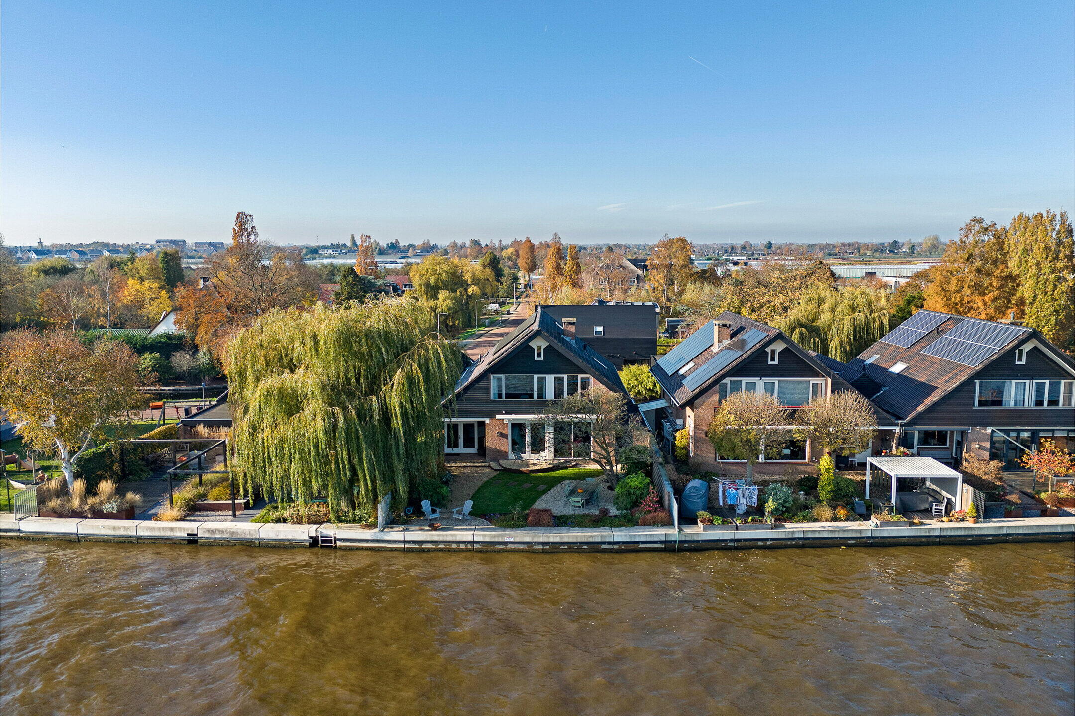 Online bezichtiging inplannen voor Badhuisweg 2, Boskoop