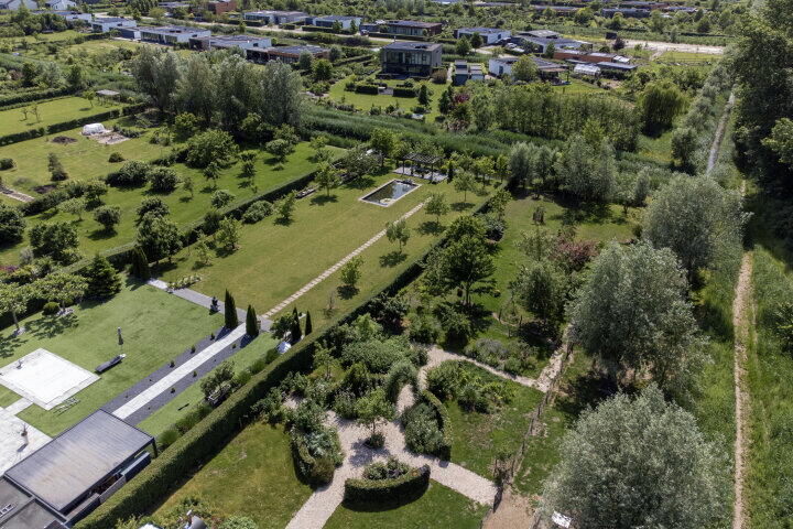Foto 64 – Baron van Keverbergweg 47, Almere