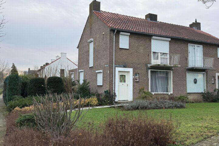 Bernhardstraat 6 , Beek