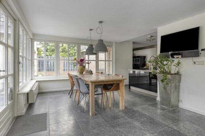Foto 2 – Bieslook 2, Oud Gastel