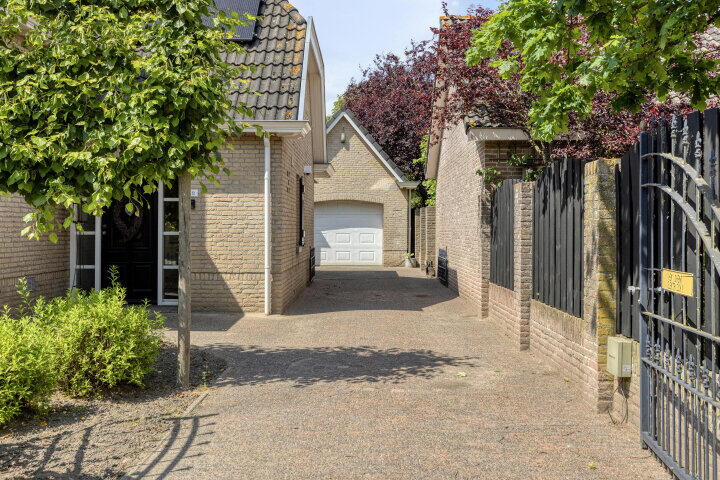 Foto 48 – Bieslook 2, Oud Gastel