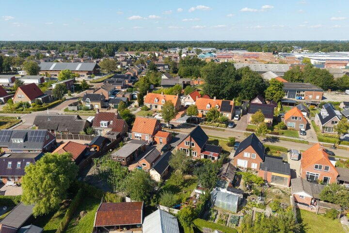 Foto 43 – Bloemstraat 12, Roden