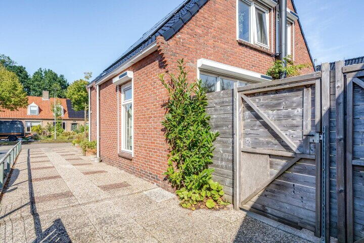 Foto 8 – Bloemstraat 12, Roden