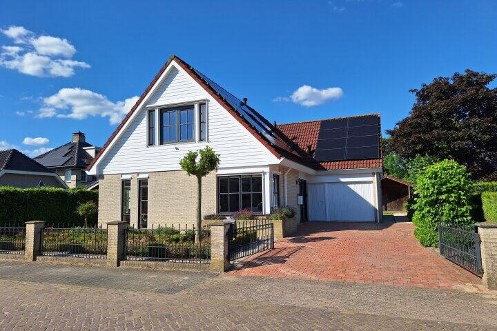 Bredehof 4 , Batenburg