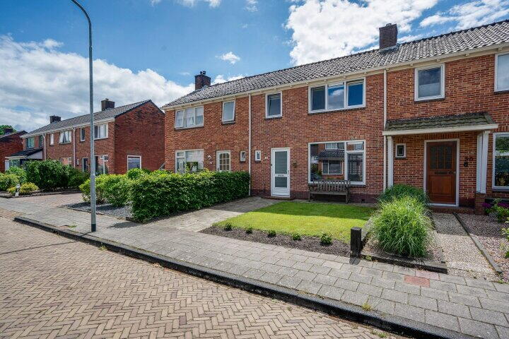 Foto 67 – Burgemeester Borgerstraat 28, Roden