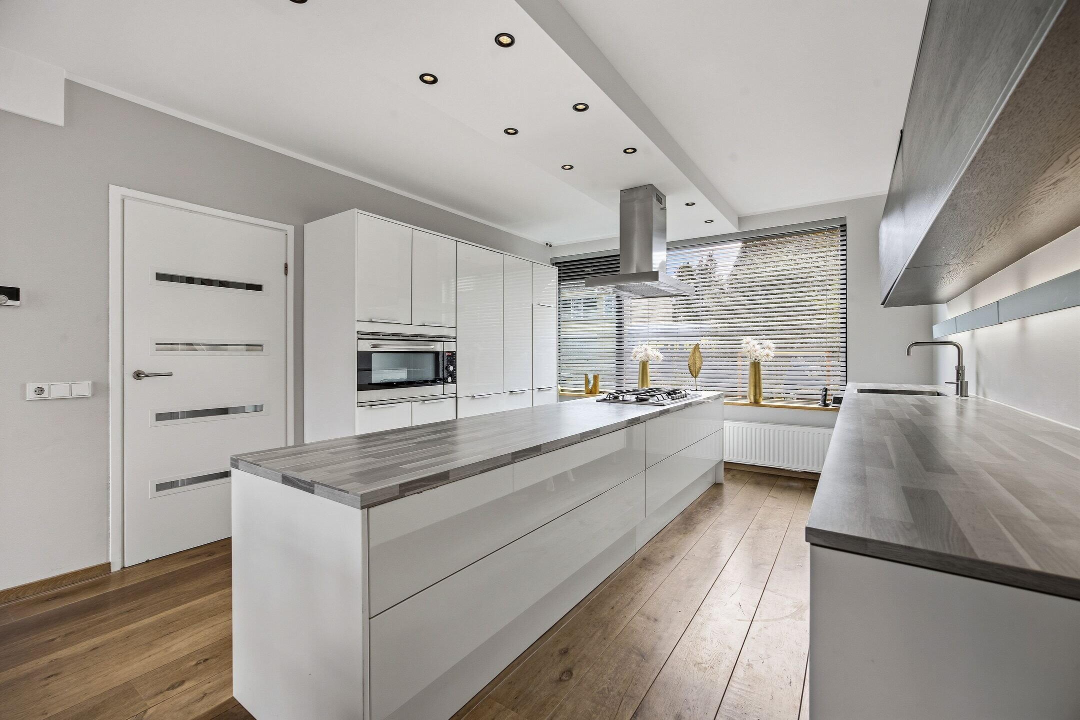 360 foto - Burgemeester van Grotenhuisstraat 39, Oosterhout (NB)