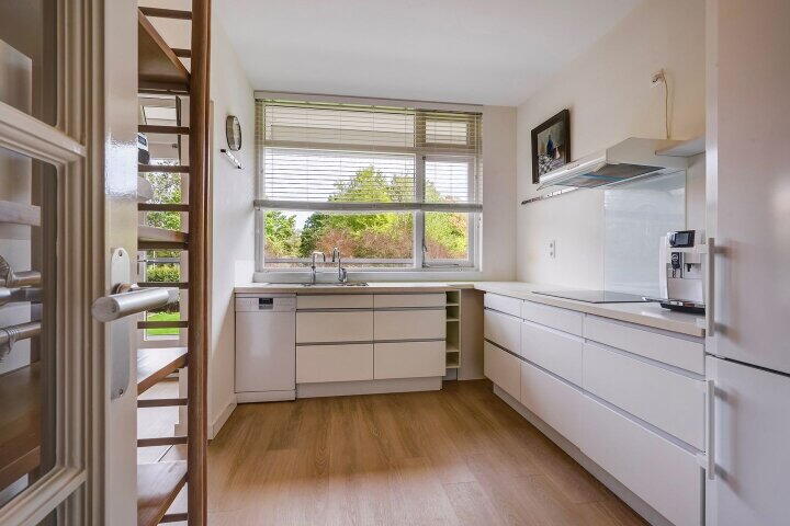 Foto 16 – Cees Laseurlaan 335, Den Haag
