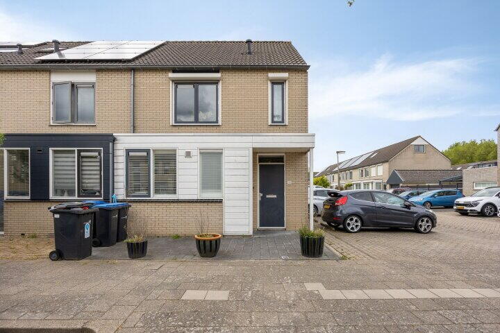 Foto 1 - Clara Visserstraat 101, Purmerend