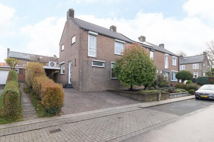 Foto 2 - Cluysenaerstraat 11, Landgraaf