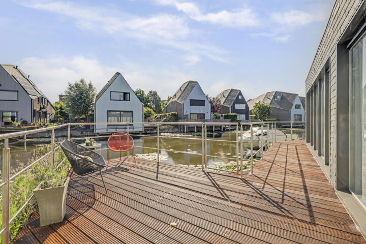 Foto 45 – Curacaostraat 1, Almere