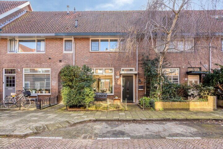 Deken Waarestraat 18 , Beverwijk