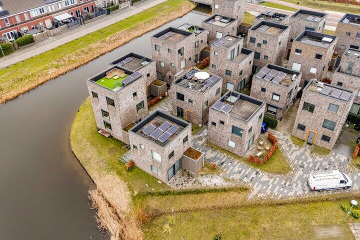 Foto 1 - Dettifossstraat 252, Almere