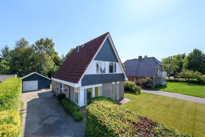 De Weech 9 , Luxwoude