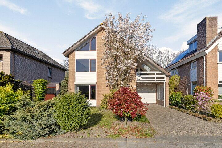 Foto 1 - Diamantdijk 137, Roosendaal