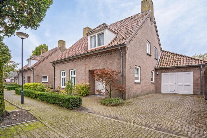 Doornbos 33 , Reusel