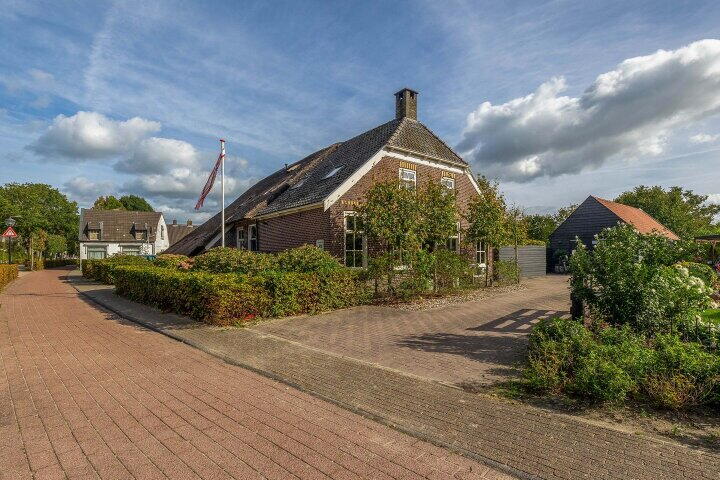 Foto 53 – Dorpsstraat 108, de Wijk
