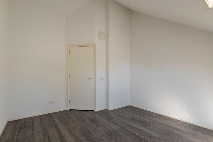 Foto 15 - Dorpsstraat -E 225, Nieuw-Roden
