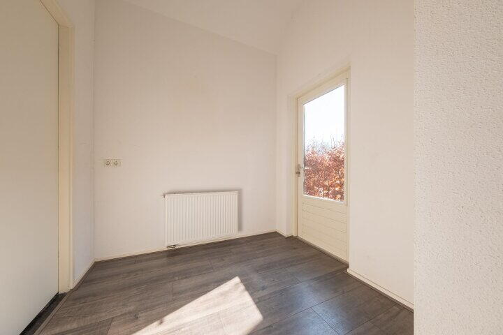 Foto 8 - Dorpsstraat -G 221, Nieuw-Roden
