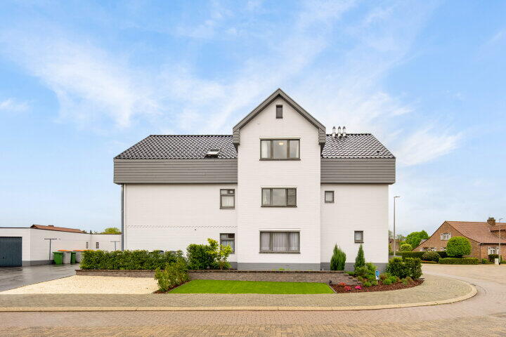 Droogstraat 24 , Opglabbeek